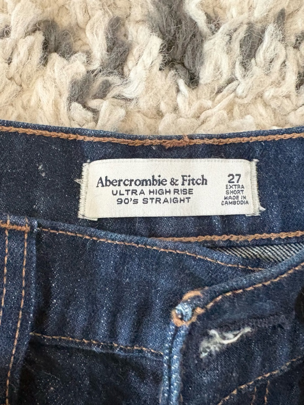 Abercrombie High Rise Straight Rinse 27 - Picture 6 of 6